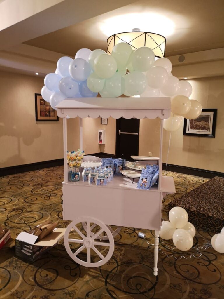 Candy-Cart-with-Balloon-Decor-service-in-Oakville